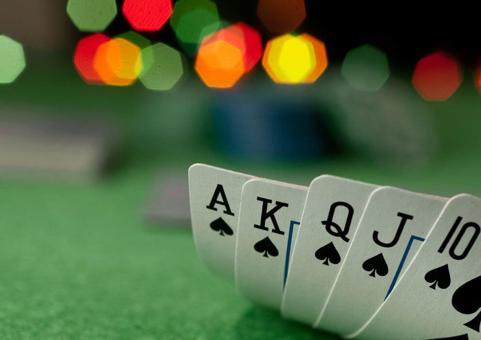 - TORNEO DE POKER -